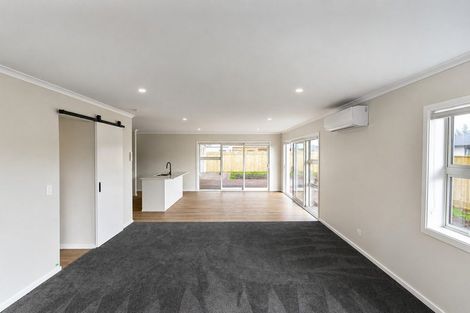 Photo of property in 19 Hawera Avenue, Levin, 5510
