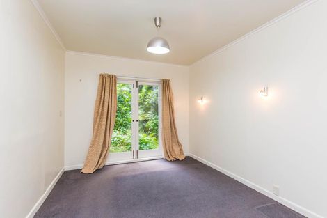 Photo of property in 796 South Titirangi Road, Titirangi, Auckland, 0604