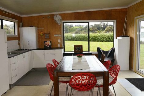Photo of property in 299 Big Bay Road, Manukau Heads, Awhitu, 2684