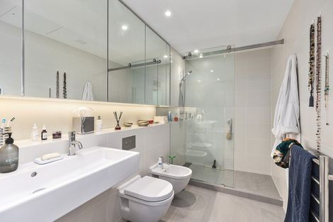 Photo of property in Clyde Quay Wharf, 3c/6 Clyde Quay Wharf, Te Aro, Wellington, 6011