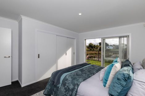 Photo of property in 26 Koru Loop, Paraparaumu, 5032