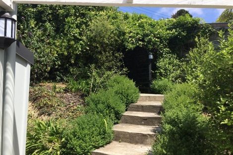 Photo of property in 19 Rothsay Road, Ngaio, Wellington, 6035