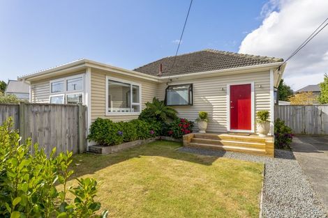 Photo of property in 3 Hall Crescent, Epuni, Lower Hutt, 5011