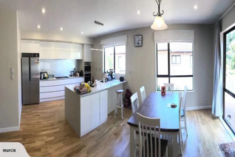 Photo of property in 8 Ilam Lane, Fairview Heights, Auckland, 0632