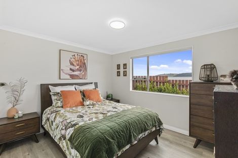 Photo of property in 12 Mossburn Grove, Kelson, Lower Hutt, 5010