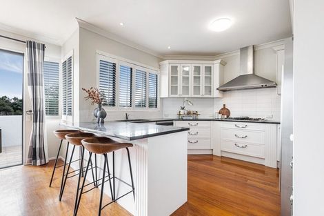 Photo of property in 5 Hobie Court, West Harbour, Auckland, 0618