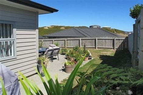 Photo of property in 4 Kaimai Place, Aotea, Porirua, 5024