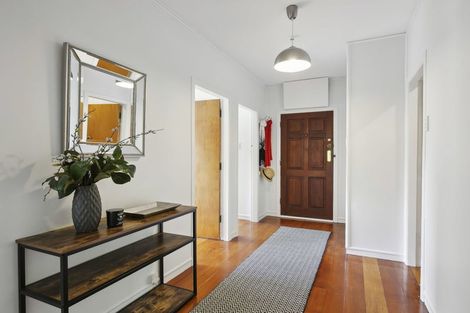 Photo of property in 55 Makara Road, Karori, Wellington, 6012