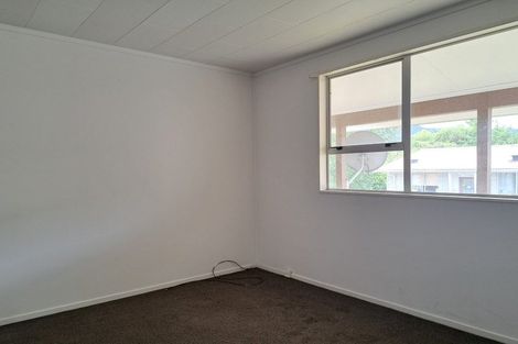 Photo of property in 5 Garnet Grove, Birchville, Upper Hutt, 5018