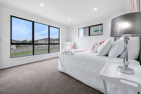 Photo of property in 413 Ormiston Road, Flat Bush, Auckland, 2019