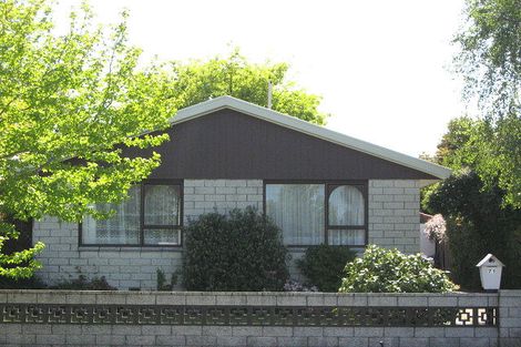 Photo of property in 71 Solomon Avenue, Redwood, Christchurch, 8051