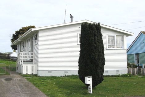 Photo of property in 39 Banks Street, Marfell, New Plymouth, 4310