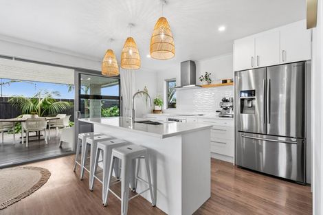 Photo of property in 24 Ferry Road, Waipu, 0510