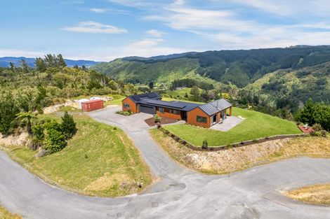 Photo of property in 46 Crest Road, Akatarawa, Upper Hutt, 5372