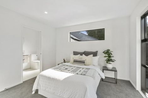 Photo of property in 26a Middlepark Road, Sockburn, Christchurch, 8042