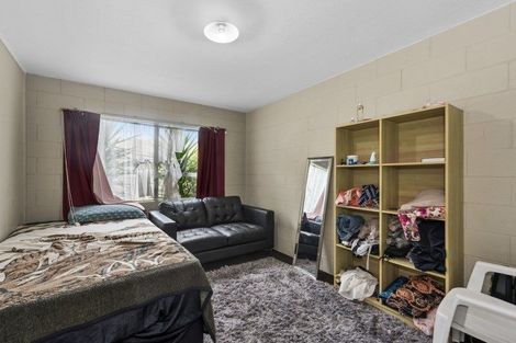 Photo of property in 2/46 May Street, Hamilton East, Hamilton, 3216