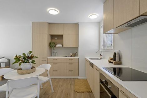 Photo of property in 2/21 Hills Road, Edgeware, Christchurch, 8013