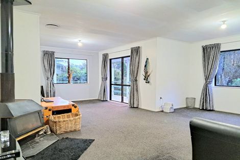 Photo of property in 23b Kennedy Grove, Stokes Valley, Lower Hutt, 5019