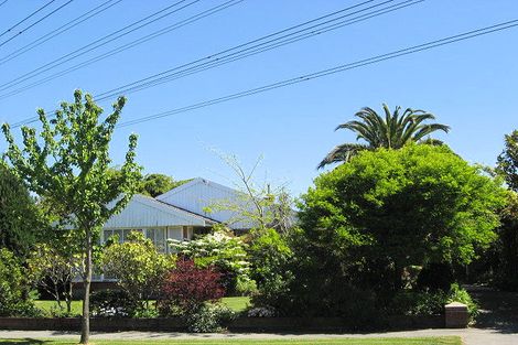 Photo of property in 9 Ilfracombe Place, Burnside, Christchurch, 8053