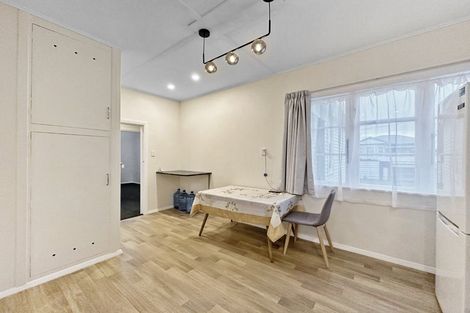 Photo of property in 33 Swiss Avenue, Gonville, Whanganui, 4501