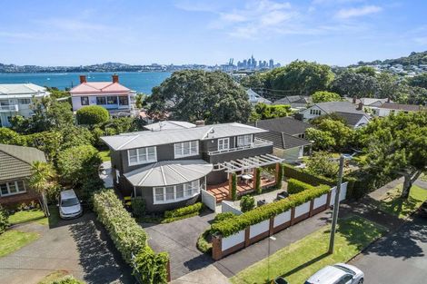 Photo of property in 6 Takarunga Road, Devonport, Auckland, 0624