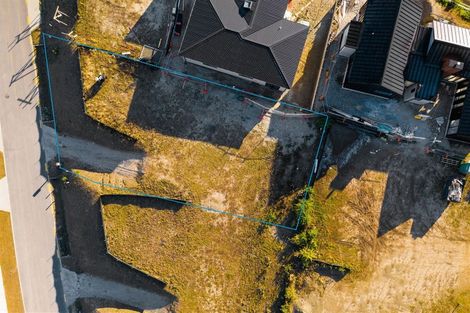 Photo of property in 7 Mcneil Crescent, Wanaka, 9305