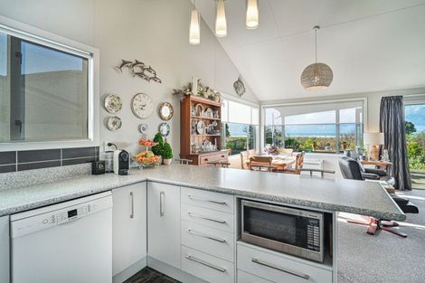 Photo of property in 96 Harper Road, Waimarama, Havelock North, 4294