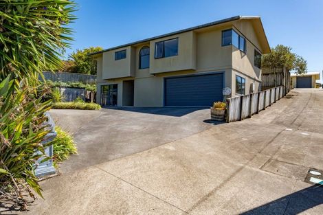 Photo of property in 30 Moulton Street, Moturoa, New Plymouth, 4310