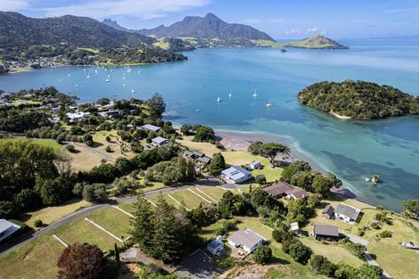 Photo of property in 2262 Whangarei Heads Road, Whangarei Heads, 0174