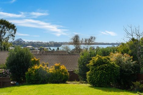 Photo of property in 64 Resolution Road, Welcome Bay, Tauranga, 3112