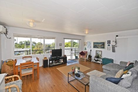 Photo of property in 44 Hauraki Road, Leigh, Warkworth, 0985
