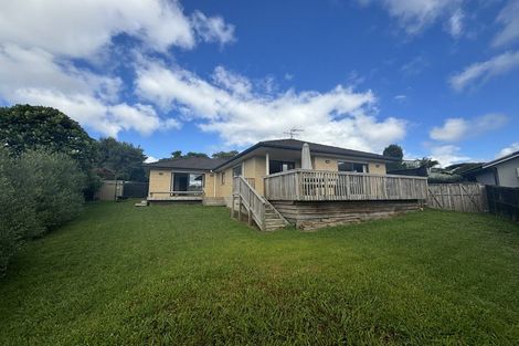 Photo of property in 12 Arthur Carwen Place, Pukekohe, 2120