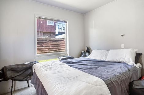 Photo of property in 25 Clovelly Road, Bucklands Beach, Auckland, 2012