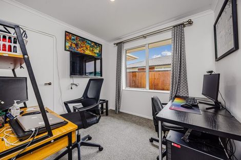 Photo of property in 31 Black Beech Crescent, Takanini, 2110