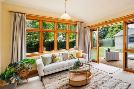 Photo of property in 7 Saint Johns Avenue, Palmerston North, 4414
