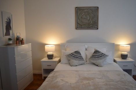 Photo of property in 268 Oriental Parade, Oriental Bay, Wellington, 6011