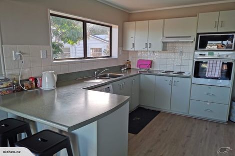 Photo of property in 1/84 Sunrise Avenue, Mairangi Bay, Auckland, 0630