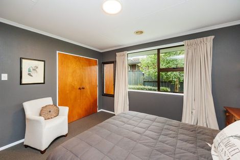 Photo of property in 8 Earl Place, Hokowhitu, Palmerston North, 4410