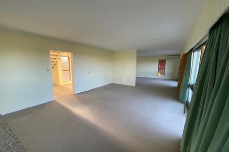 Photo of property in 50 Agincourt Street, Glenfield, Auckland, 0629