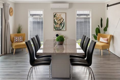 Photo of property in 93 Puhirake Crescent, Pyes Pa, Tauranga, 3112