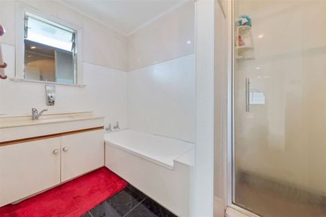 Photo of property in 17 Beaumonts Way, Manurewa, Auckland, 2102