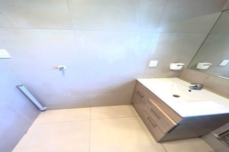 Photo of property in 1/118 Gills Road, Bucklands Beach, Auckland, 2014