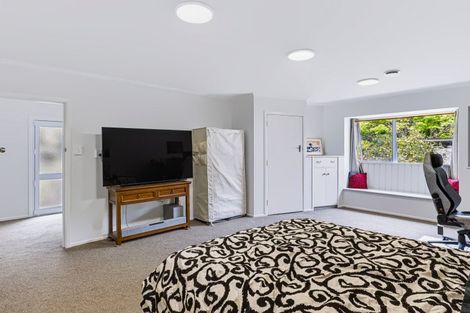 Photo of property in 142c Ngamotu Road, Spotswood, New Plymouth, 4310