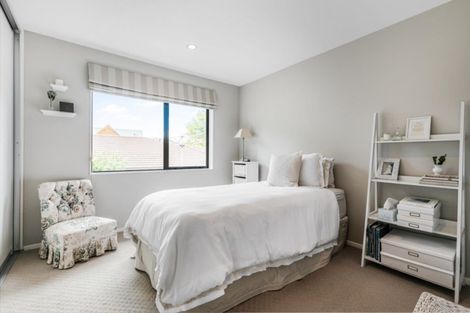 Photo of property in 86 Seabrook Avenue, New Lynn, Auckland, 0600
