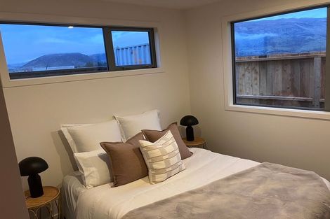 Photo of property in 44 Doug Ledgerwood Drive, Wanaka, 9305