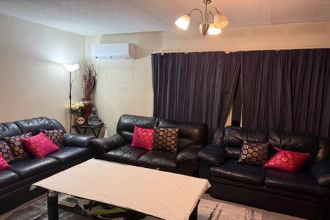 Photo of property in 2/4 Wadeley Road, Ilam, Christchurch, 8041