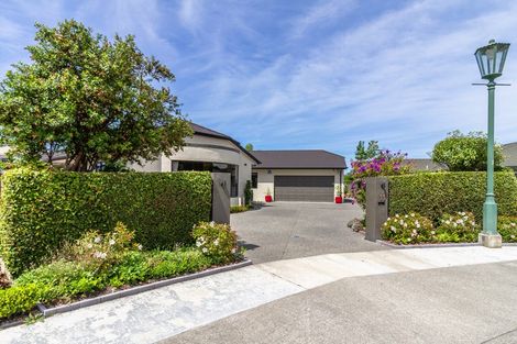 Photo of property in 11 Rutland Place, Taradale, Napier, 4112