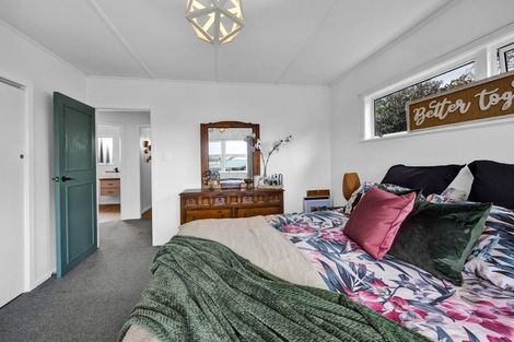 Photo of property in 4 Kowhai Street, Hawera, 4610