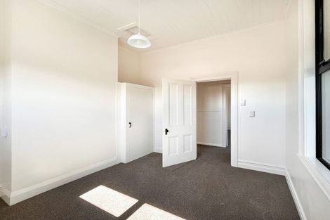 Photo of property in 4 Cross Street, Milton, 9220