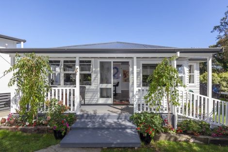 Photo of property in 122 Ruapehu Street, Paraparaumu, 5032